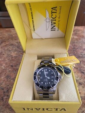 Invicta Silver and Black Diver-Style Wristwatch